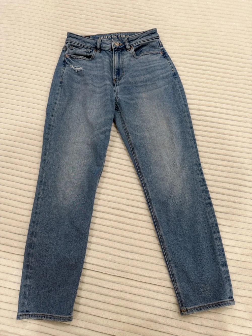 American Eagle Mom Jeans
